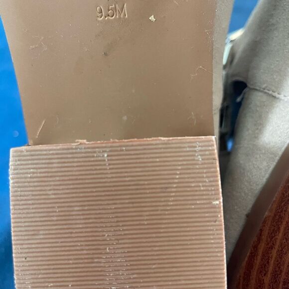 Steve Madden Zenna Taupe Leather Ankle Boots w/Silver Studs size 9.5M - Picture 9 of 11